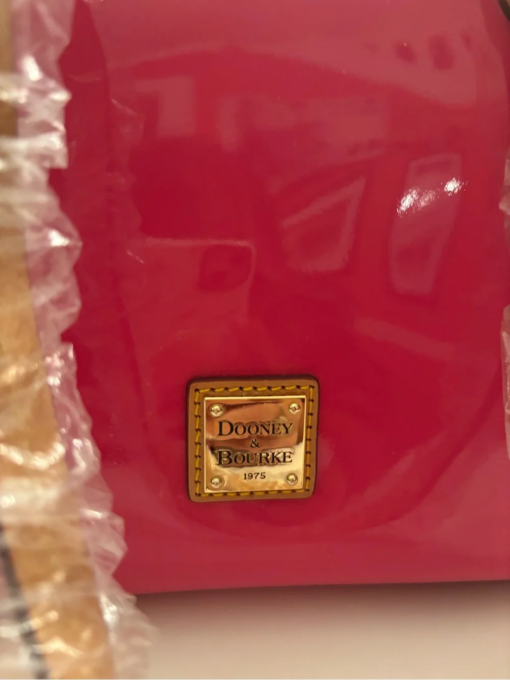 NWT Dooney & Bourke Fuchsia Patent Leather Maxine Tote Bag Pristine Wrapped - Picture 4 of 14